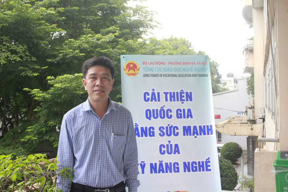 Chuyên gia Tô Huỳnh Thiên Trường (nghề Lắp cáp mạng thông tin, Đoàn TP Hồ Chí Minh). Ảnh: Lê Toàn