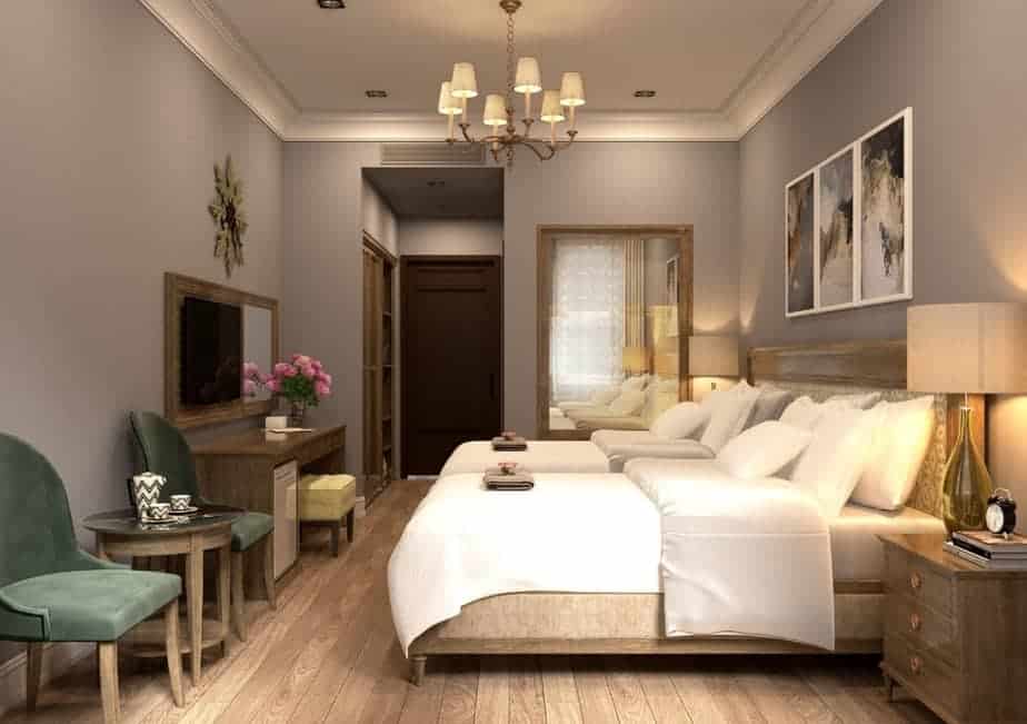 Cửa gỗ Eurowindow góp phần làm nên vẻ ấm cúng bên trong khách sạn Dalat Marigold (Đà Lạt)