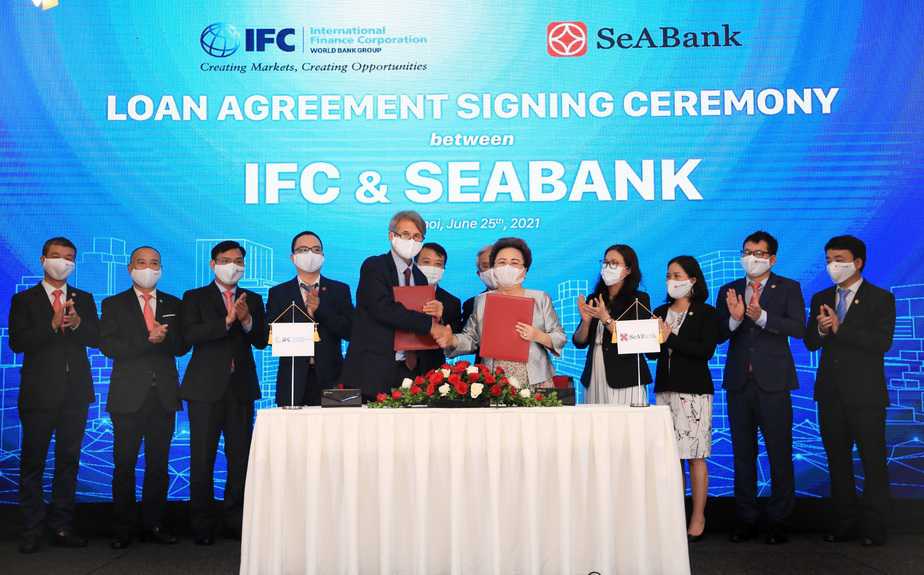 IFC hợp tác với SeABank để mở rộng tiếp cận tài chính cho doanh nghiệp vừa và nhỏ và doanh nghiệp do phụ nữ làm chủ tại Việt Nam, thúc đẩy tài trợ khí hậu
