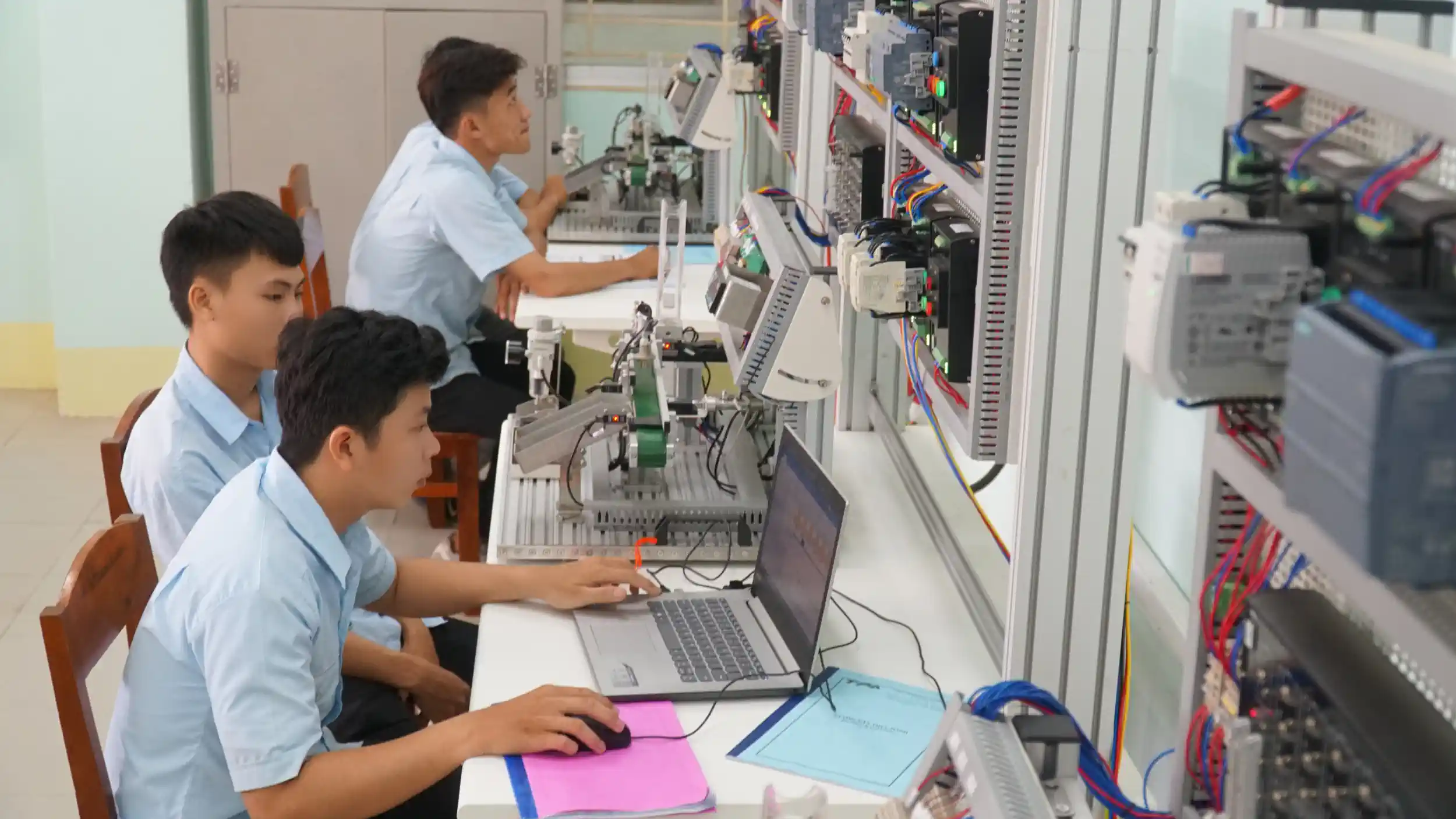 Sinh viên Trường CĐ nghề Cần Thơ trong giờ học