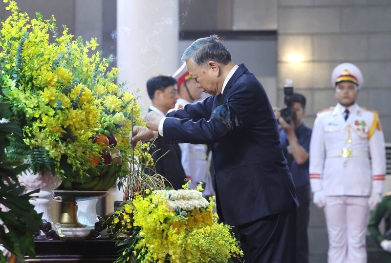 Theo Tổng Bí thư Tô Lâm, đồng chí Trần Đức Lương đã cống hiến trọn đời mình cho sự nghiệp cách mạng của Đảng và Dân tộc.