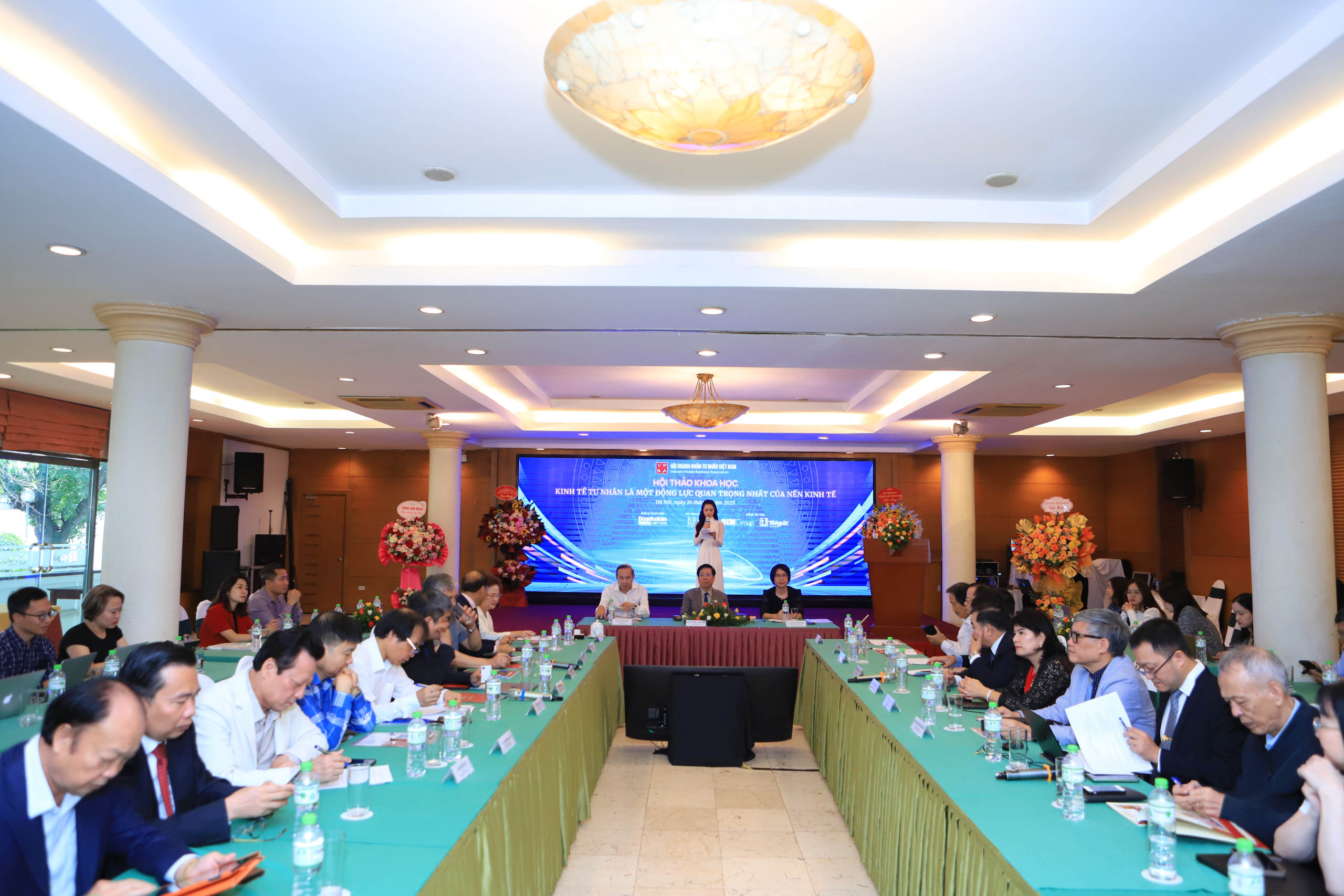 Toàn cảnh hội thảo