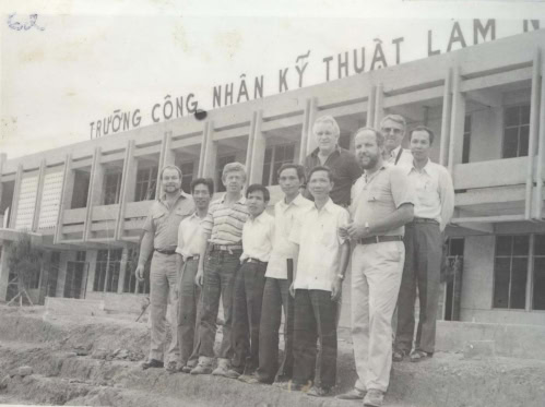 Trường Công nhân kỹ thuật Lâm nghiệp I Trung ương (Nay là trường Cao đẳng Công nghệ và Nông lâm Đông Bắc) được thành lập từ năm 1970.