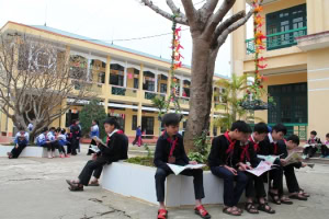 Học sinh dân tộc thiểu số tại Trường Phổ thông Dân tộc nội trú xã Văn Chấn, tỉnh Lào Cai được tạo mọi điều kiện tốt nhất để học tập, vui chơi, giải trí (ảnh: PL)