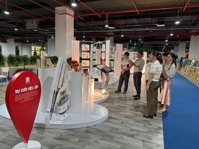 20.000 bức ảnh và video là minh chứng sinh động cho sức mạnh, sức sáng tạo và sức sống của Nhân dân.