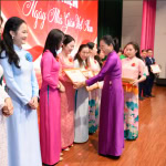 Nhiều tập thể, giảng viên và sinh viên Trường Cao đẳng Y tế Đồng Nai được tuyên dương dịp 20/11