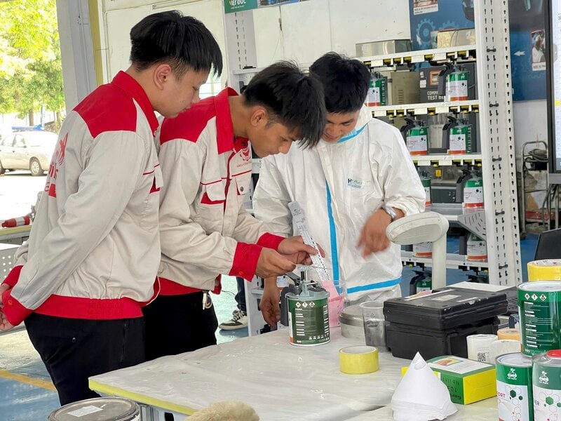 Nguồn nhân lực qua đào tạo của nhà trường luôn được doanh nghiệp đón nhận vào làm việc ngay sau khi tốt nghiệp