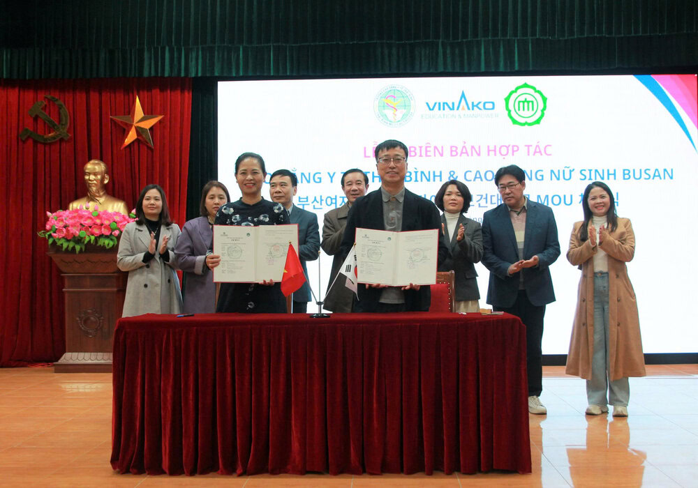 Trường CĐ Y tế Thái Bình ký kết hợp tác cùng trường CĐ Nữ sinh Busan