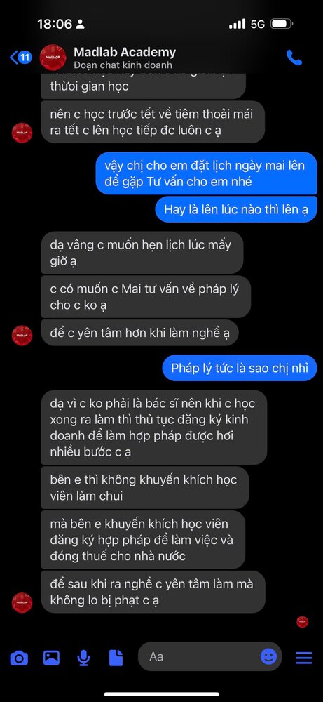 Tuy không có bằng cấp nhưng vẫn được nhân viên tư vấn đăng ký học.