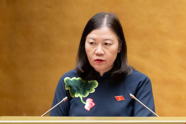 Chọn một bộ sách giáo khoa toàn quốc: Cần minh bạch từ căn cứ đến tiêu chí