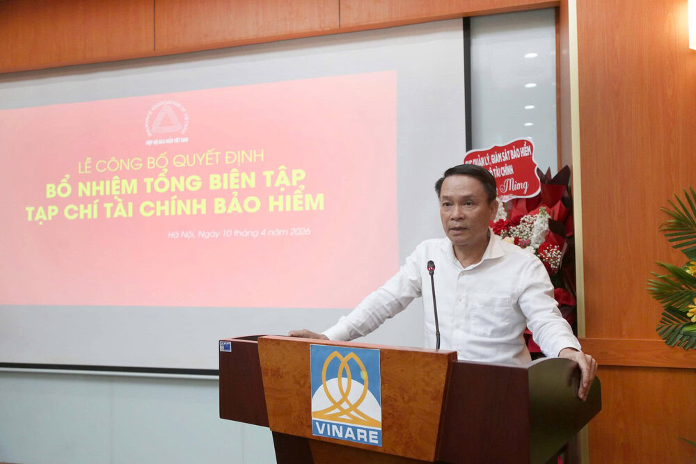 Phó Chủ tịch Thường trực Hội Nhà báo Việt Nam Nguyễn Đức Lợi phát biểu chỉ đạo tại buổi lễ. Ảnh: Tuấn Minh