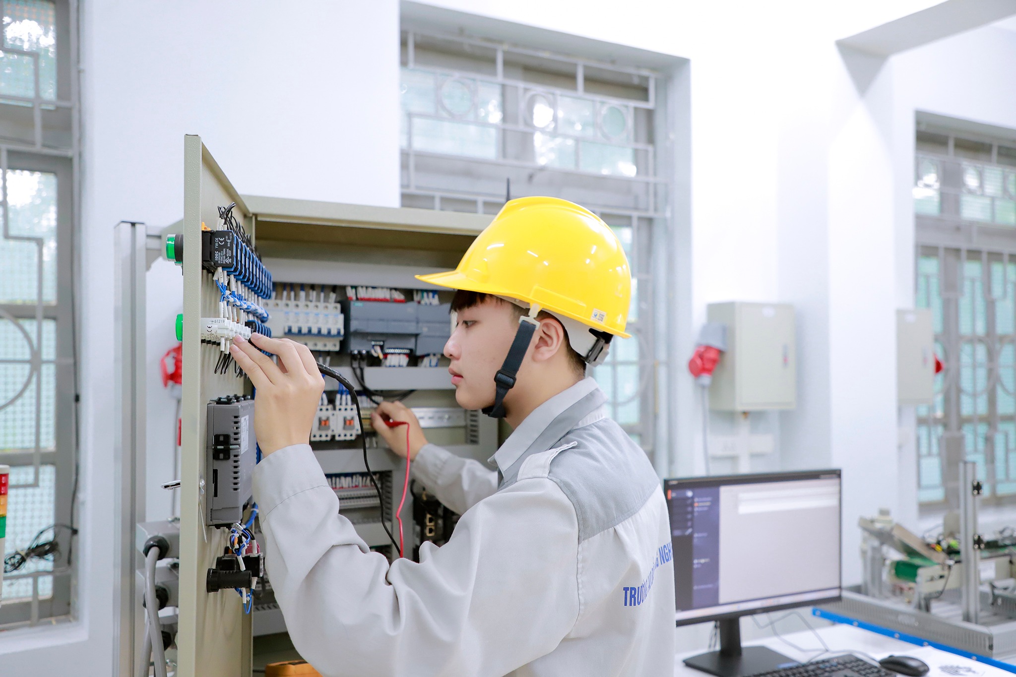 Sinh viên BCi vững tay nghề, thích ứng công nghệ nhanh và hòa nhập tốt với thị trường lao động chất lượng cao. 