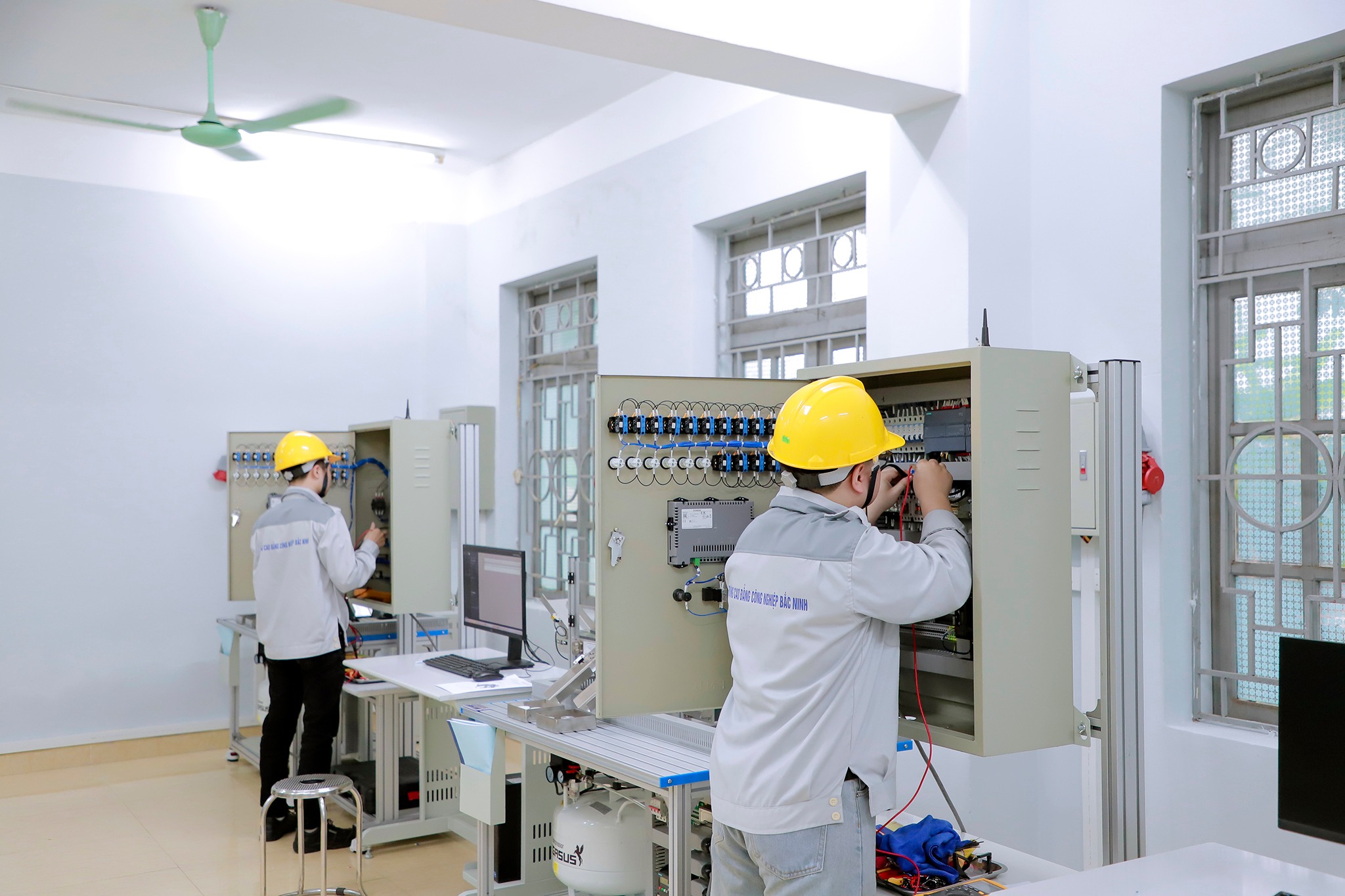 Nhà trường đầu tư các phòng thực hành số, xanh hóa môi trường đào tạo - nền tảng để phát triển nguồn nhân lực số cho thị trường lao động.