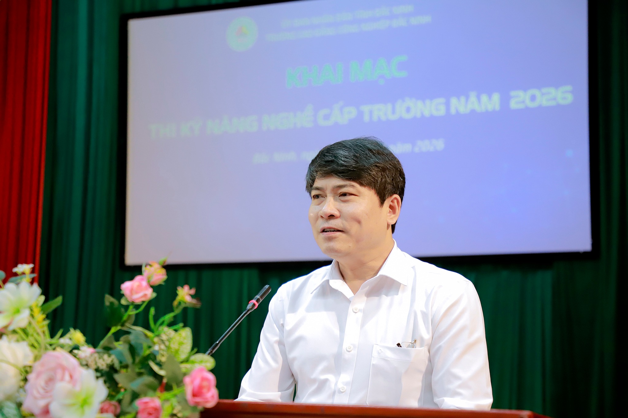 Ông Đoàn Xuân Thanh - PGĐ Sở Giáo dục và Đào tạo tỉnh Bắc Ninh tới dự và chỉ đạo kỳ thi Kỹ năng nghề tại BCi. 