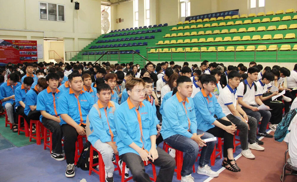 Sinh viên BCEC tốt nghiệp đều tự tin bước vào thị trường lao động. 