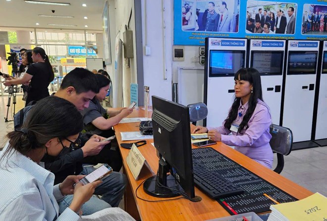 Hơn 60% người nhận trợ cấp thất nghiệp ở Hà Nội là nữ