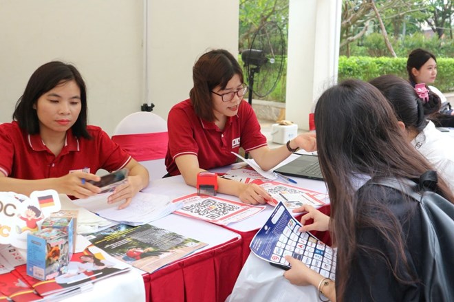 Hà Nội ghi nhận hơn 5.000 vị trí tuyển dụng, thị trường lao động tiếp tục khởi sắc