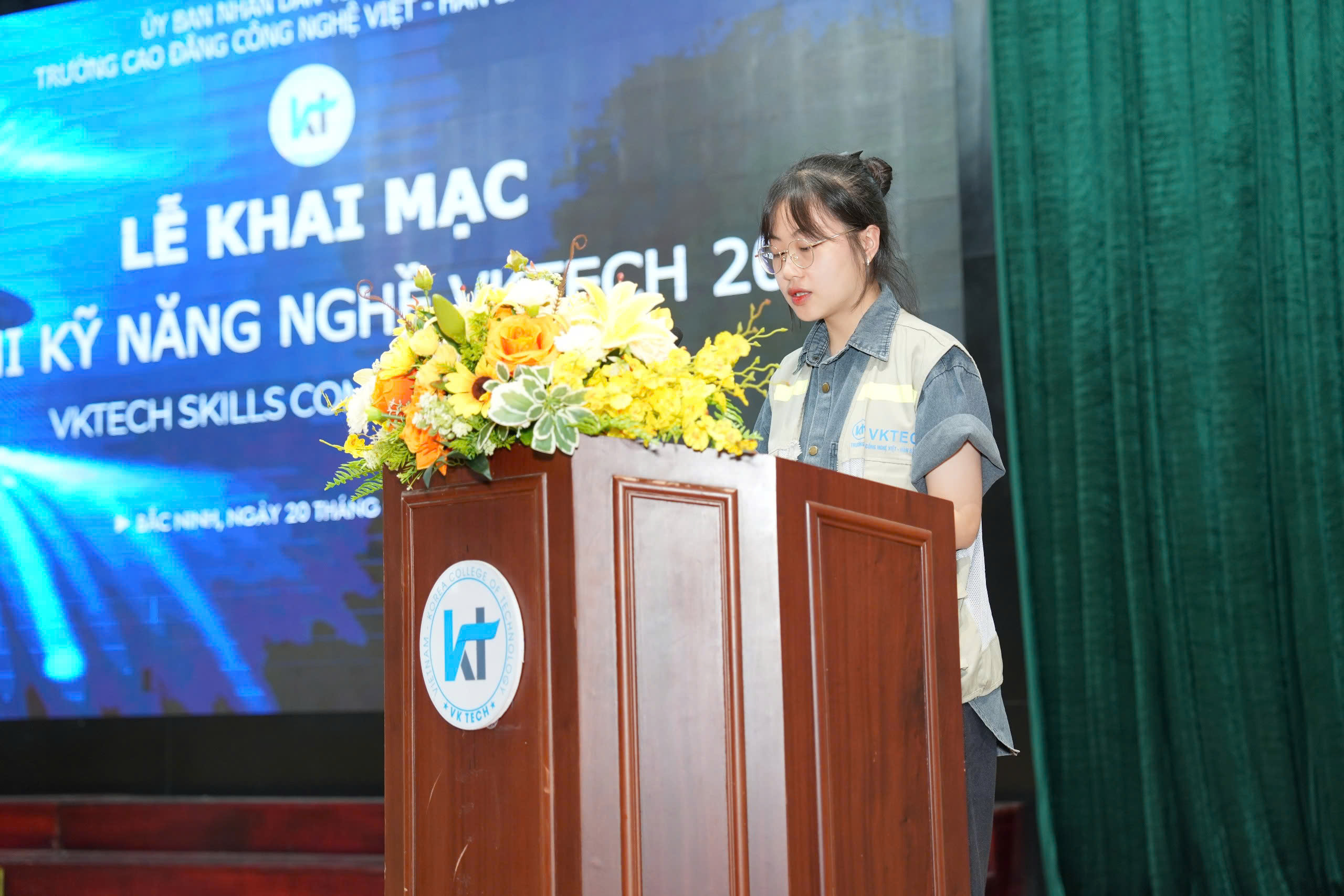 Thí sinh Nguyễn Thị Dịu chia sẻ tại kỳ thi.