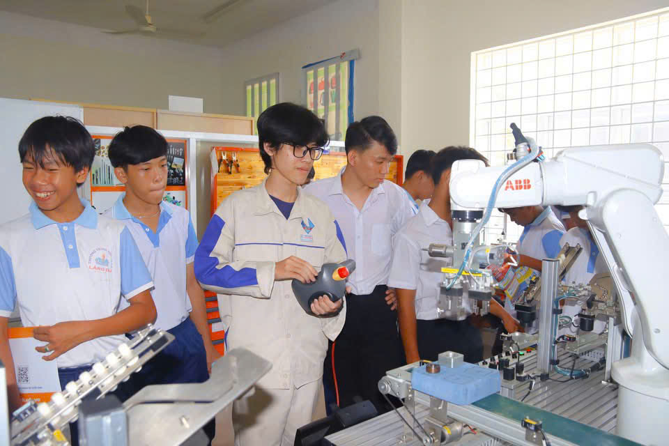 Tiếp cận lại khái niệm dạy học tích hợp trong bối cảnh đổi mới giáo dục nghề nghiệp