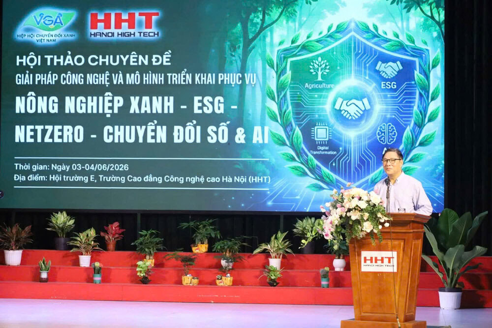Ông Đặng Huy Đông, Chủ tịch Hiệp hội Chuyển đổi xanh Việt Nam phát biểu tại hội thảo.