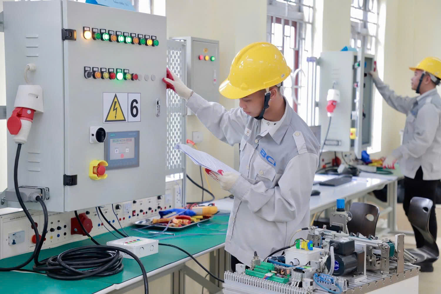 Từ đào tạo nguồn nhân lực đến kiến tạo chính sách giáo dục nghề nghiệp