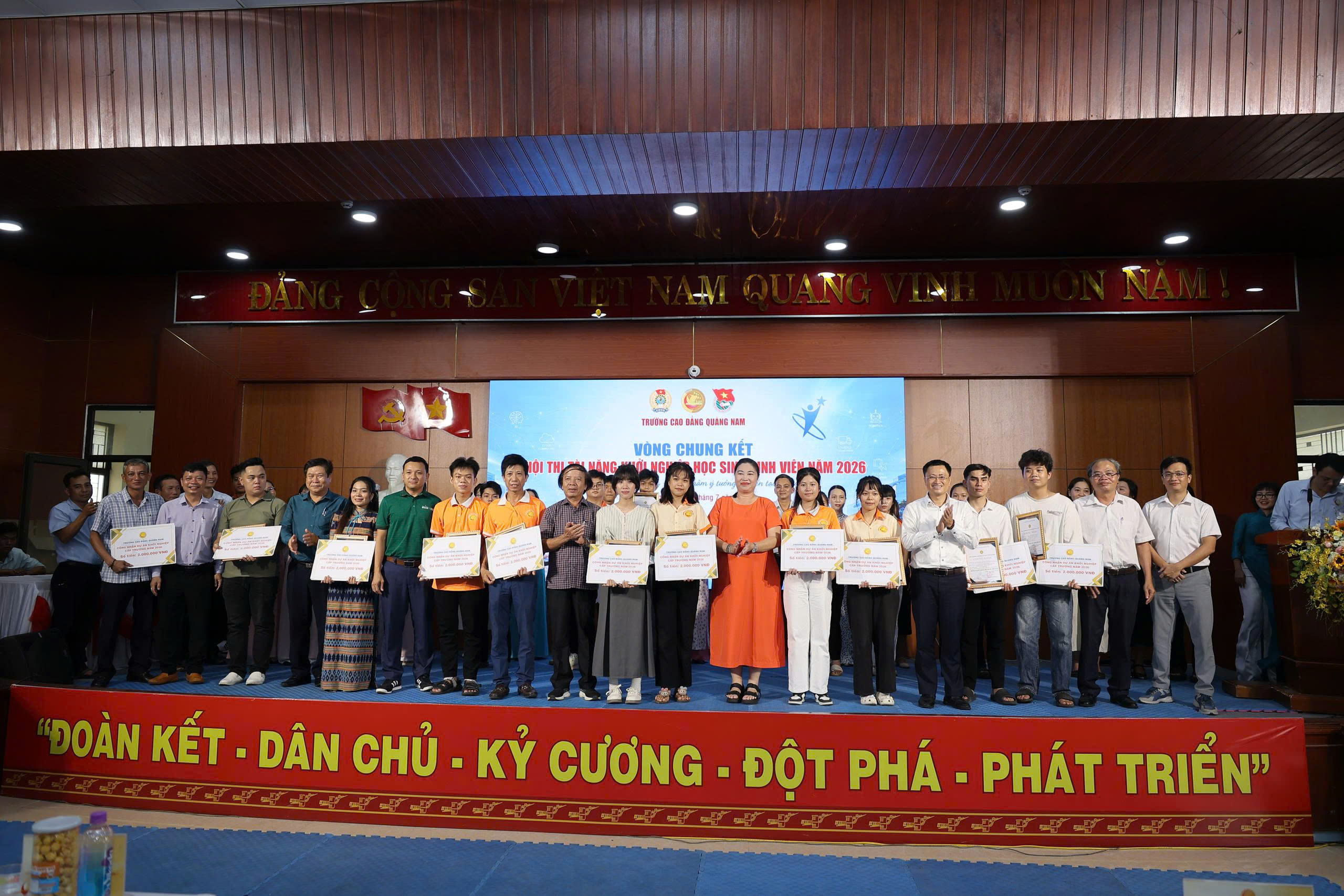 Khởi nghiệp tại Cao đẳng Quảng Nam: Từ bục giảng đến thương trường