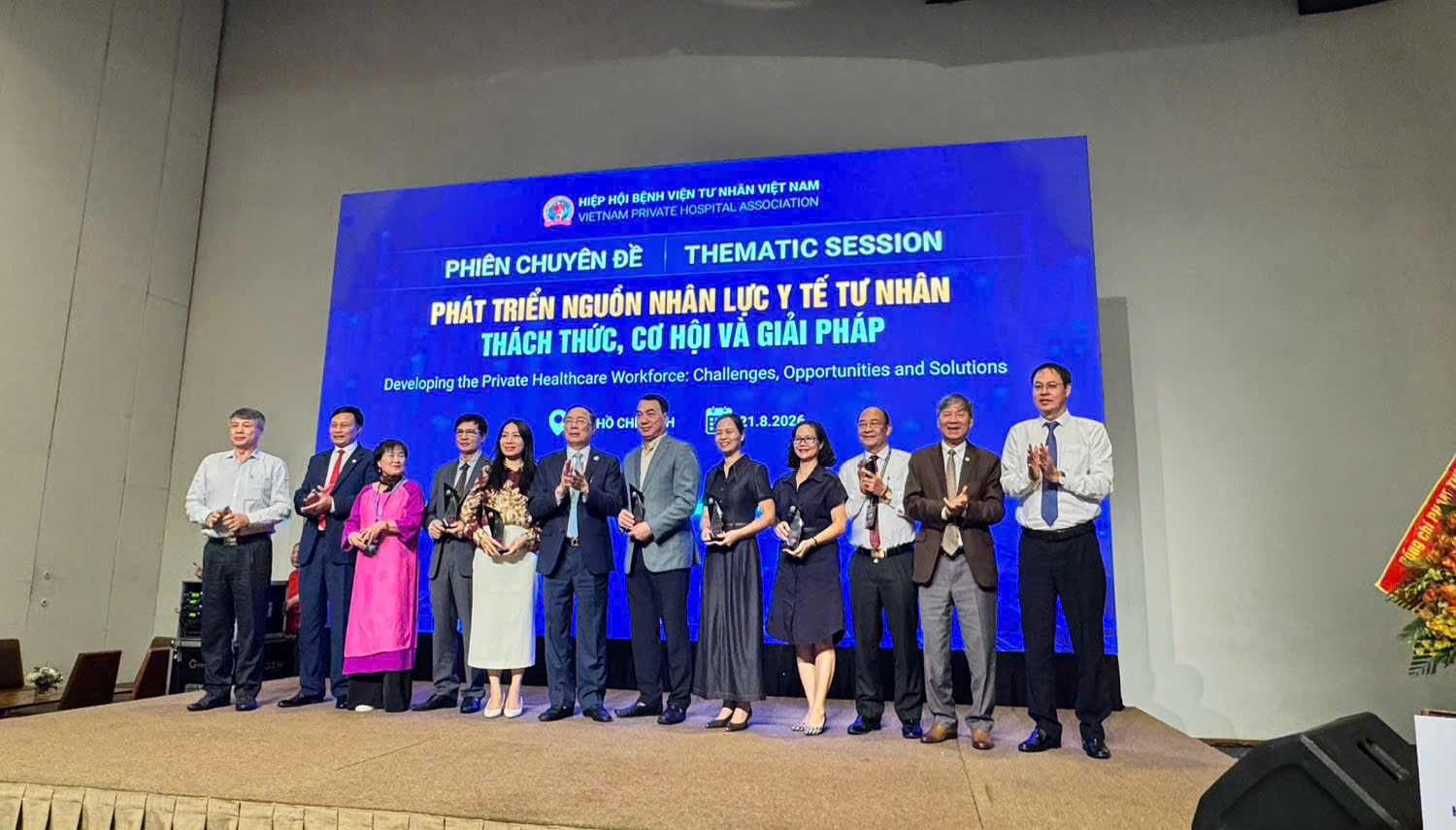 Lãnh đạo VAVET cùng các thành viên CLB đào tạo khối ngành Sức khỏe tại sự kiện