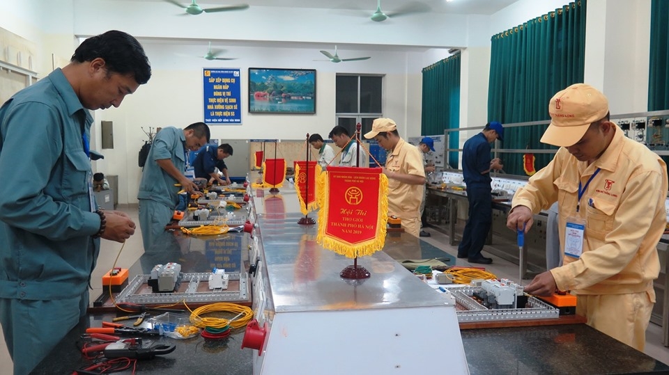 Học nghề để giữ việc: Nỗi lo đang thay đổi của người công nhân