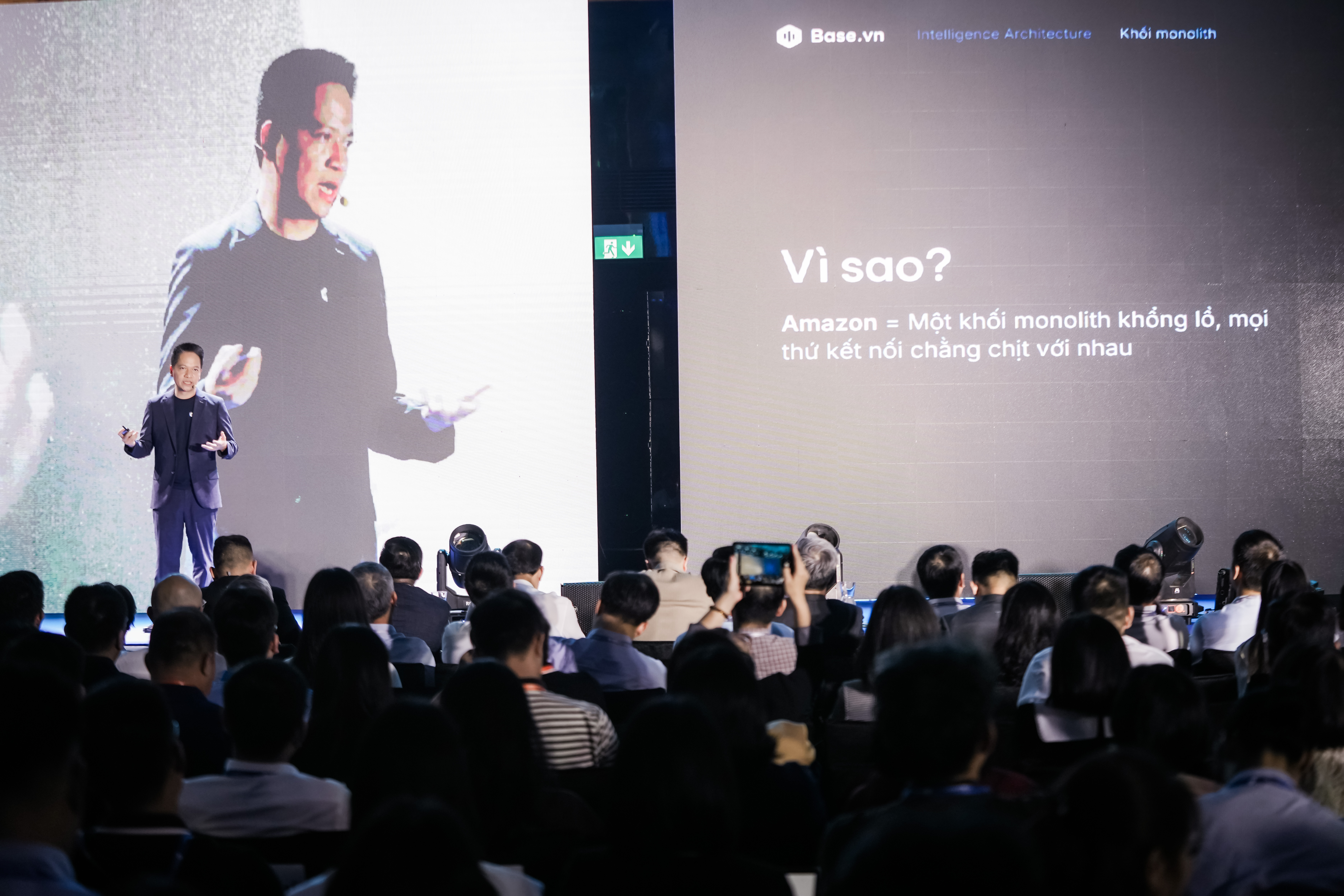 Base Enterprise AI Summit 2026: Kỷ nguyên con người và AI cùng làm việc đã bắt đầu
