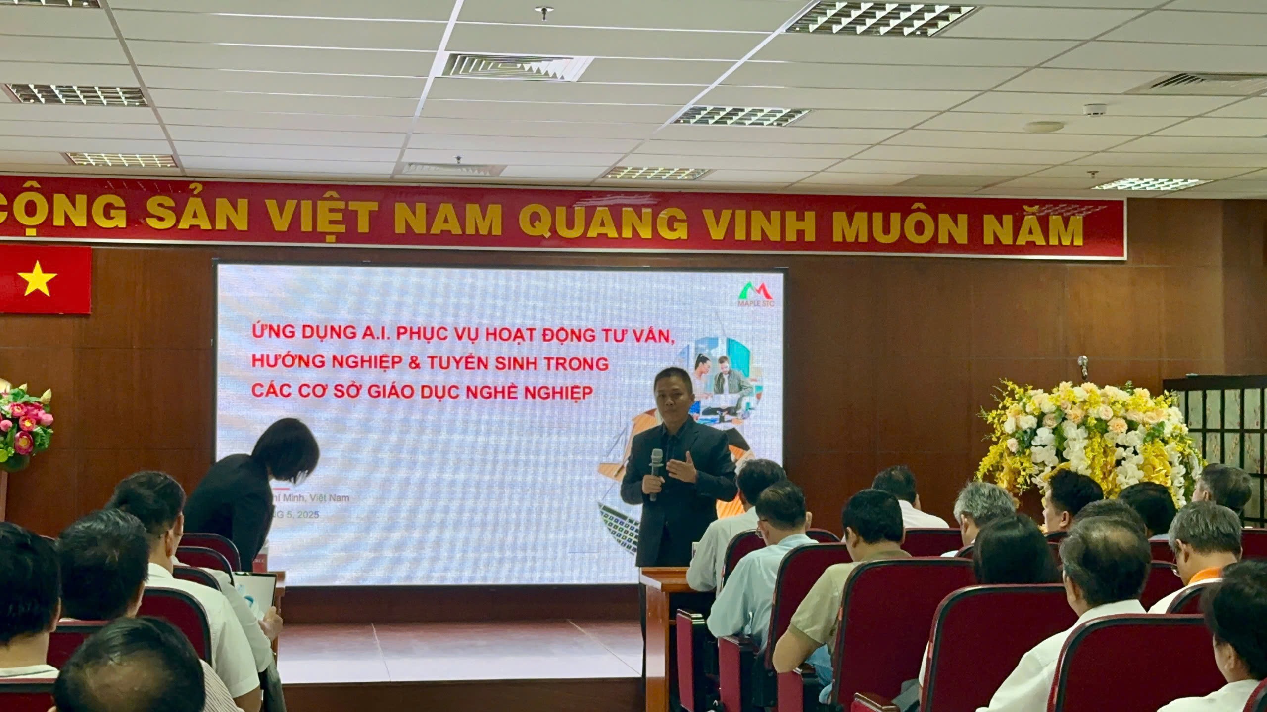 Chuyển đổi số giáo dục: Giải quyết bài toán dữ liệu phân mảnh và đưa khởi nghiệp học đường gắn liền thực tiễn