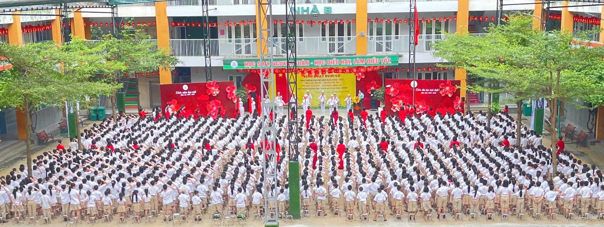 Đề xuất quy định chế độ phụ cấp chức vụ đối với cán bộ quản lí cơ sở giáo dục