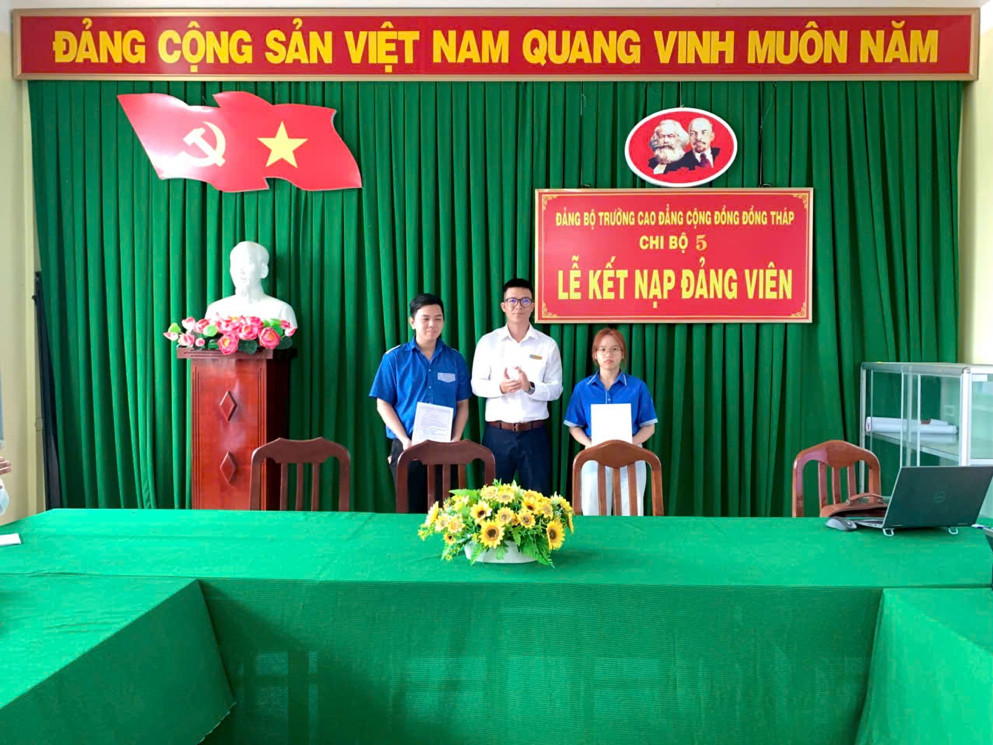 Ươm nguồn đảng viên trẻ có bản lĩnh chính trị, vững tay nghề tại Trường Cao đẳng Đồng Tháp